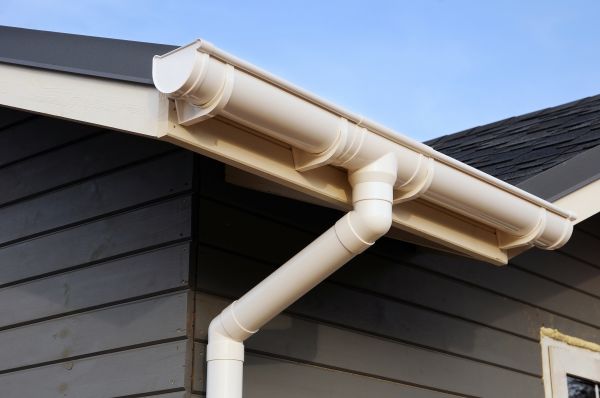 Cost of Roof Gutter Replacement in Southport