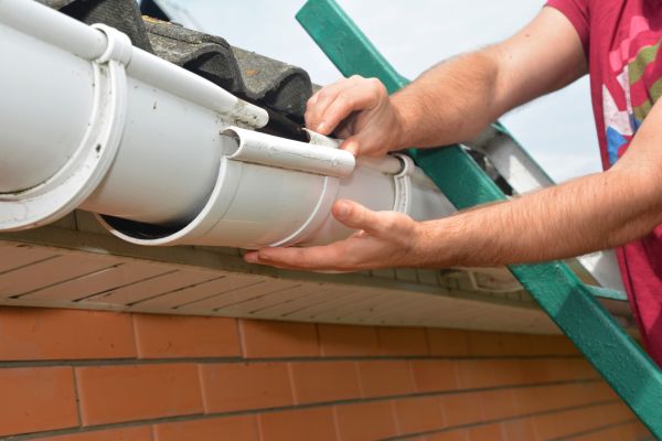 Cost of Large Gutter Repair in Southport