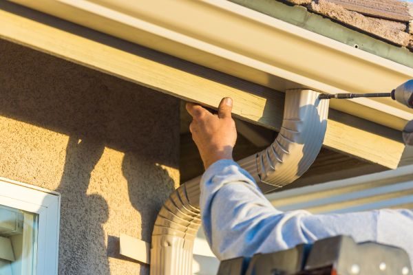 Aluminum Rain Gutter Service in Southport