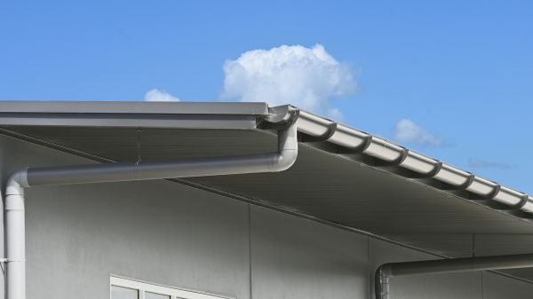 Eavestrough Service in Southport