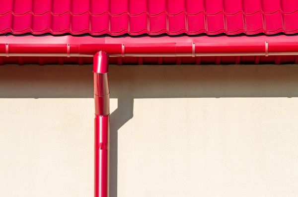 Cost of Downspout Reattachment in Southport